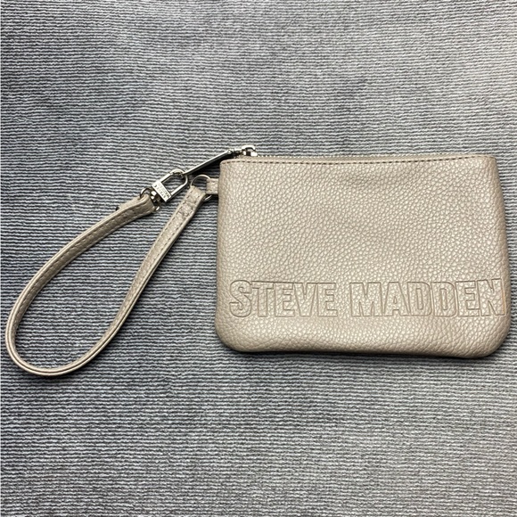 Steve Madden - Gray Logo Wristlet - Picture 1 of 10